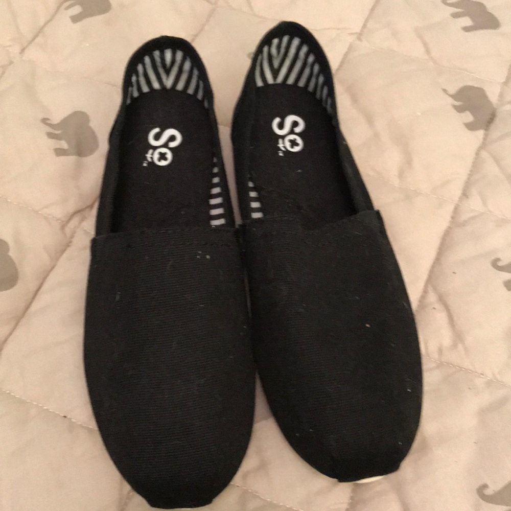 Black flats